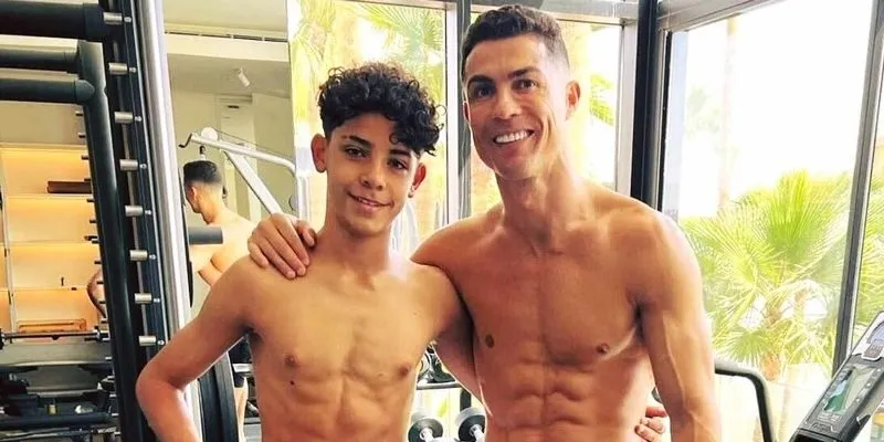 Ronaldo Jr Tỏa Sáng, Hlv Martinez Chia Sẻ Quan Điểm 3 Đánh giá sự trưởng thành và phát triển của Ronaldo Jr tỏa sáng
